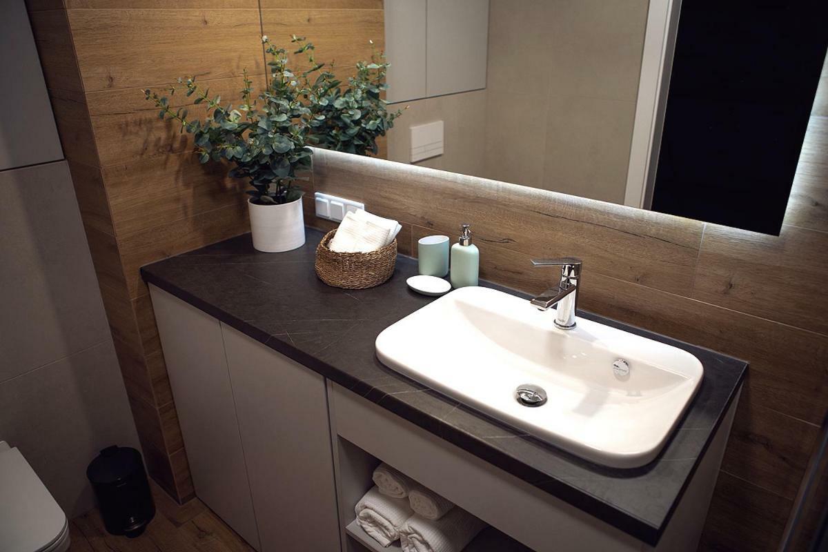 Concept One Apartment Cracovie Extérieur photo